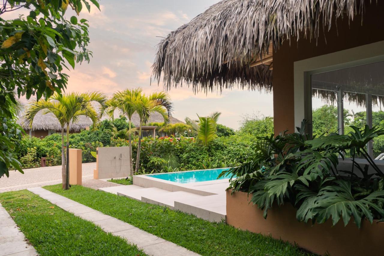 Tanusas Retreat & Spa Puerto Cayo Εξωτερικό φωτογραφία